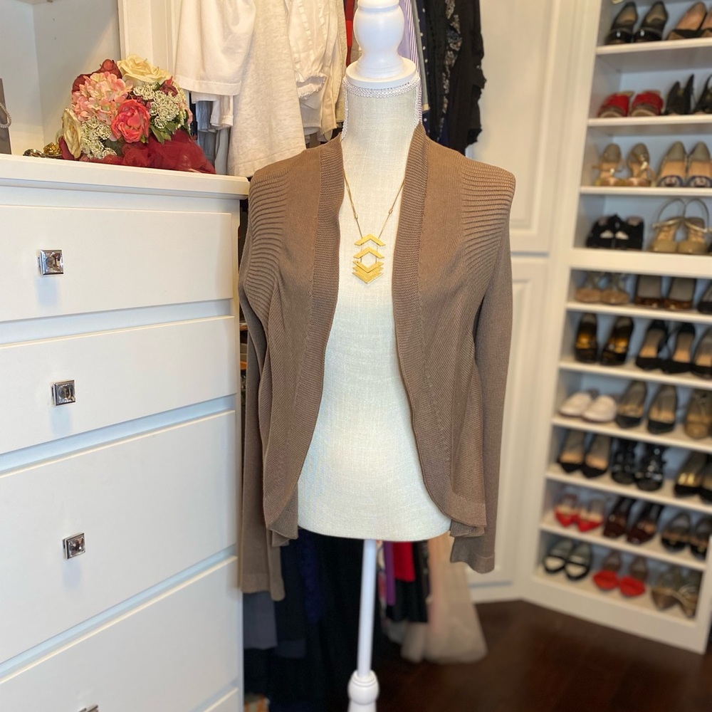 BCBG MAXAZRIA Open Cardigan Sweater tight knit with long sleeves.  Size M
